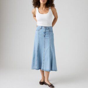 NWT Levi's Fit and Flare Skirt Size 24